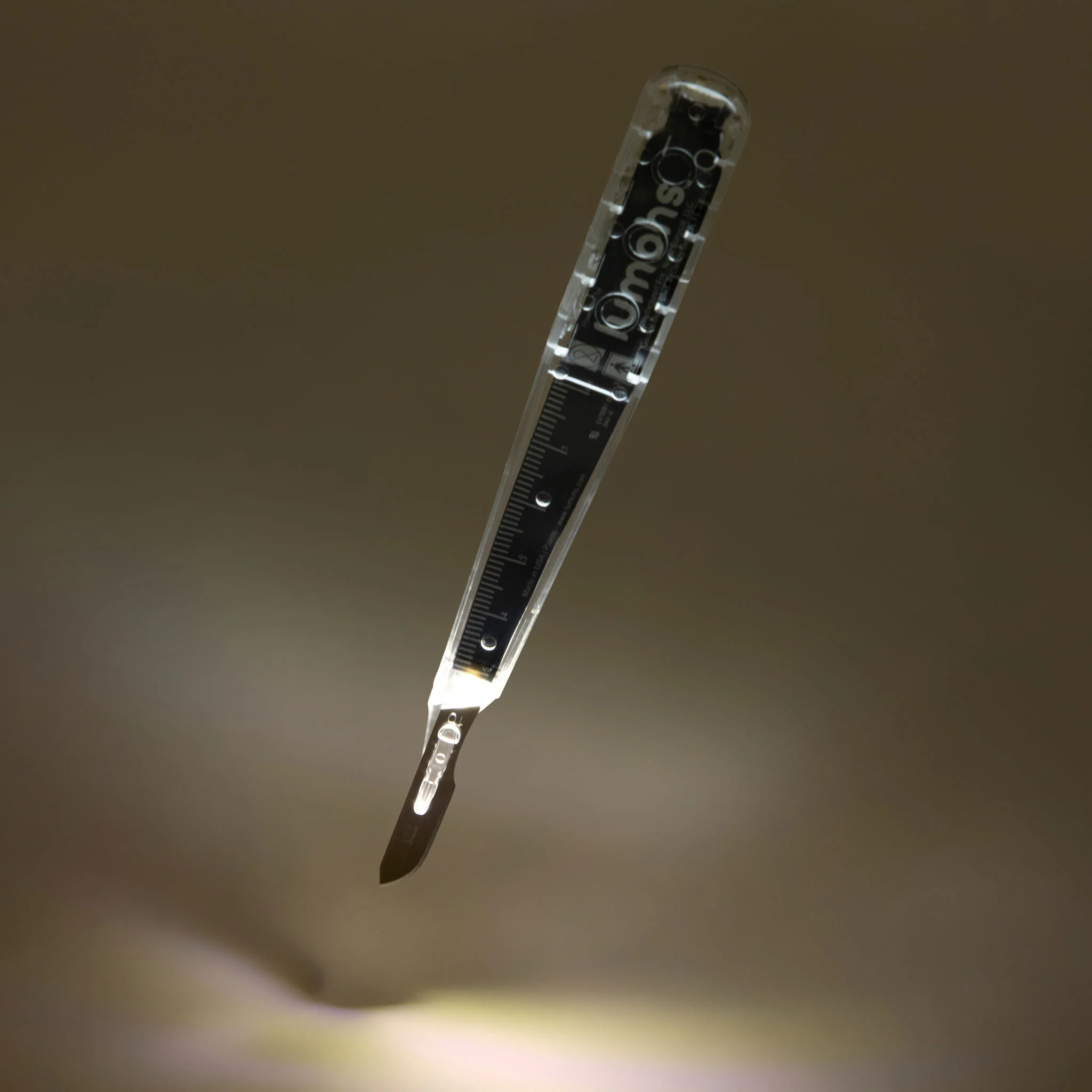 Lumohs Illuminated Scalpel